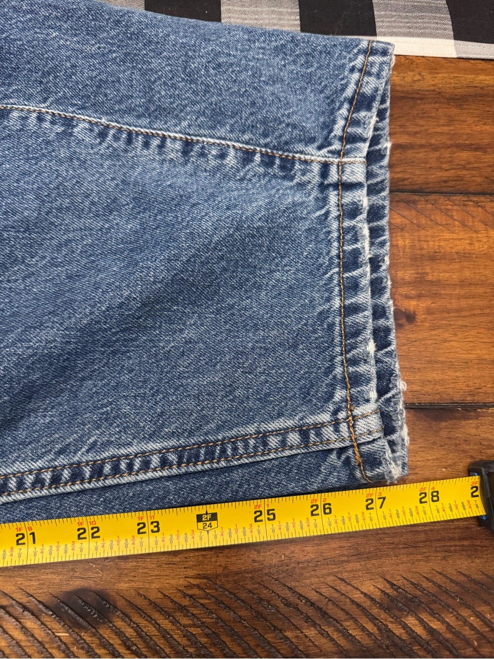 Women’s BDG Barrel Leg Jeans with Knee Panel Seam Size 29 - Picture 6 of 9
